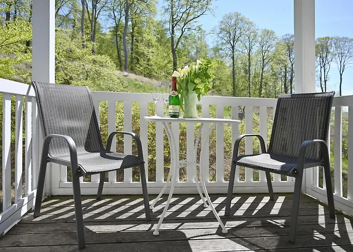 Apartment 11 Celia Ruegen